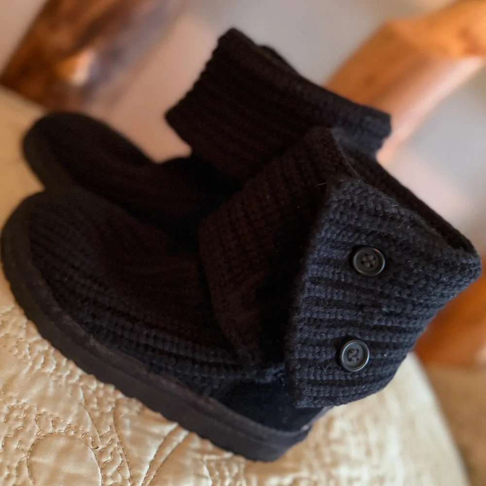 UGG Girl’s Black “Cardy” Sweater Knit Button Boots, Toddler Size 10